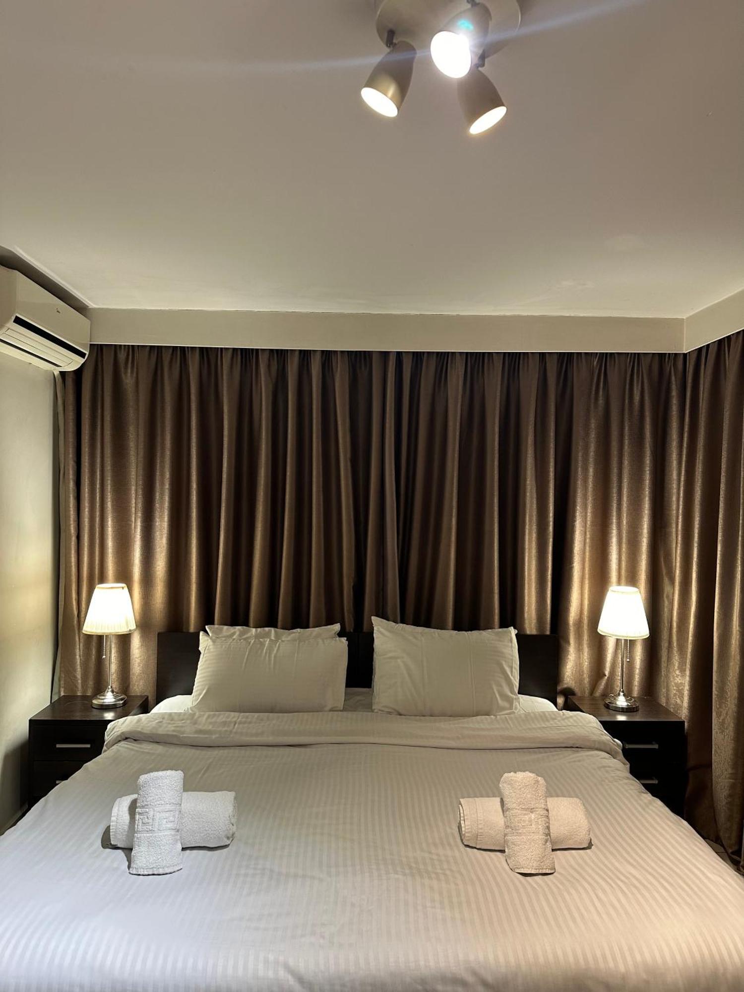Mc Queen Rooms & Apartments Athén Kültér fotó